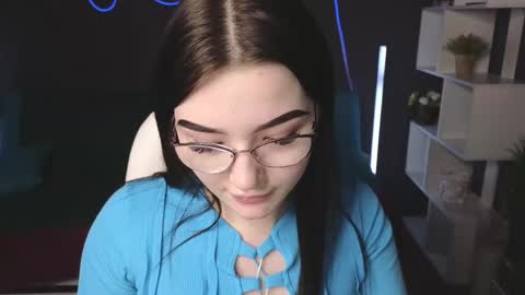 Snapshot of milliedoll chatting on February 23, 11:22 am Millie online show from February 23, 11:22 am