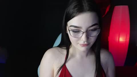 Snapshot of milliedoll chatting on February 24, 7:55 am Millie online show from February 24, 7:55 am