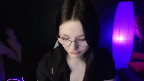 Snapshot of milliedoll chatting on March 7, 1:20 am Millie online show from March 7, 1:20 am