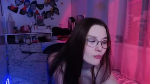 Snapshot of milliedoll chatting on February 7, 5:27 pm Millie online show from February 7, 5:27 pm