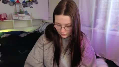 Snapshot of milliedoll chatting on March 1, 2:46 am Millie online show from March 1, 2:46 am