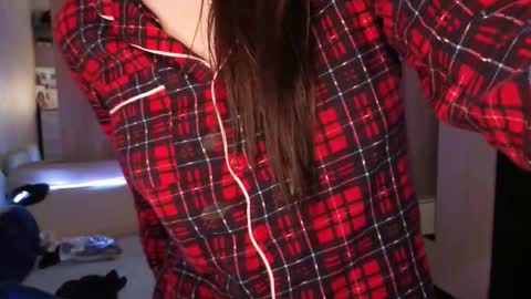 Snapshot of milliedoll chatting on March 3, 1:50 pm Millie online show from March 3, 1:50 pm