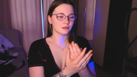 Millie online show from April 18, 11:47 am