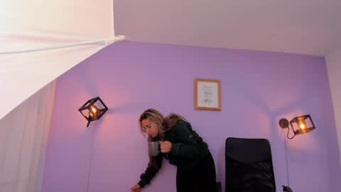 Millie online show from April 4, 12:02 pm