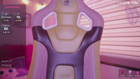 MILLY online show from March 13, 7:53 pm