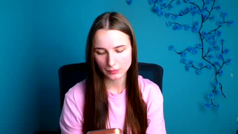 Snapshot of milly_liss chatting on June 19, 6:40 am Milly online show from June 19, 6:40 am