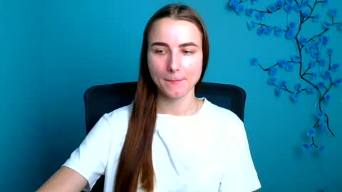 Snapshot of milly_liss chatting on June 23, 6:00 am Milly online show from June 23, 6:00 am