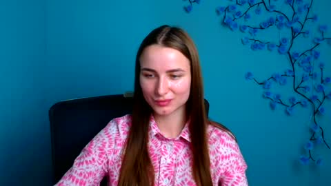 Snapshot of milly_liss chatting on June 26, 6:07 am Milly online show from June 26, 6:07 am