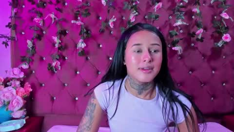 Snapshot of milly_print chatting on February 21, 2:56 am Milly Print online show from February 21, 2:56 am