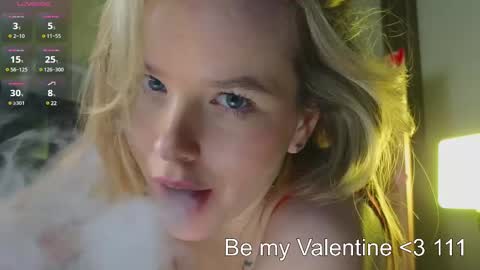 Snapshot of milly_shy chatting on February 14, 10:17 am Milly online show from February 14, 10:17 am