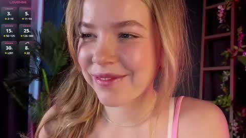 Snapshot of milly_shy chatting on February 20, 7:01 am Milly online show from February 20, 7:01 am