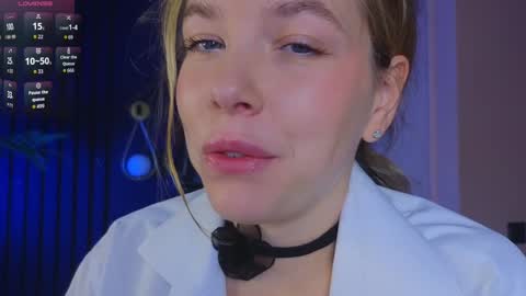 Snapshot of milly_shy chatting on September 15, 6:57 am Milly online show from September 15, 6:57 am