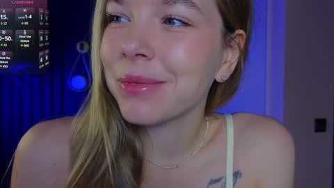 Snapshot of milly_shy chatting on September 20, 6:47 am Milly online show from September 20, 6:47 am