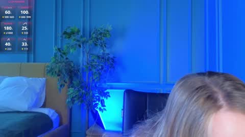 Snapshot of milly_shy chatting on October 21, 6:58 am Milly online show from October 21, 6:58 am