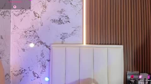 Snapshot of millyevans1 chatting on May 22, 3:35 am millyevans1 online show from May 22, 3:35 am