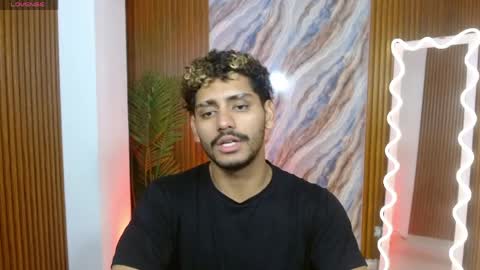 milo_tay online show from April 12, 3:00 am