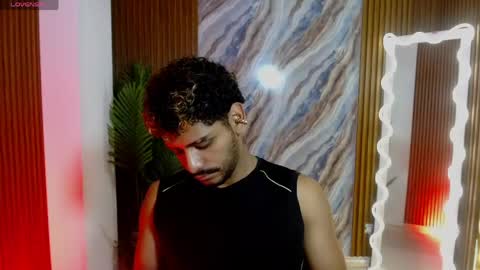 milo_tay online show from April 13, 3:34 am