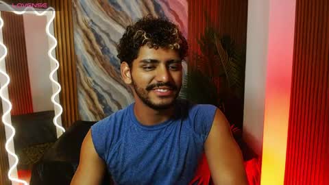 milo_tay online show from April 18, 2:59 am