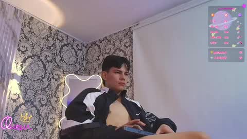 milo_tay1 online show from April 9, 6:19 am