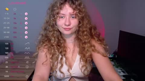 milounee online show from June 14, 7:32 am