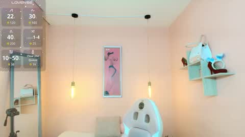 milu_carbajal_x online show from December 13, 8:14 pm