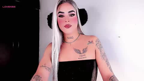 Snapshot of miludollts chatting on March 2, 9:16 am kendall online show from March 2, 9:16 am