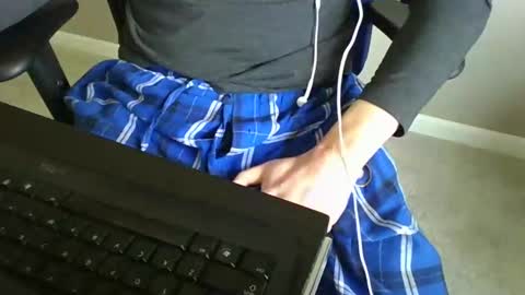 milwaukeebadger24 online show from March 12, 6:44 pm