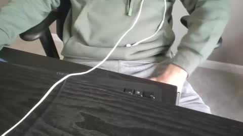 milwaukeebadger24 online show from October 31, 1:45 pm