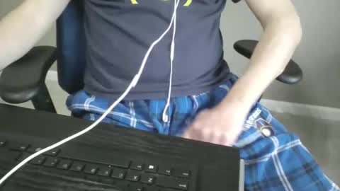 milwaukeebadger24 online show from March 25, 12:33 pm