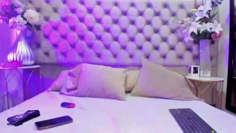 Snapshot of milyclem chatting on July 16, 3:45 am MilyClem online show from July 16, 3:45 am