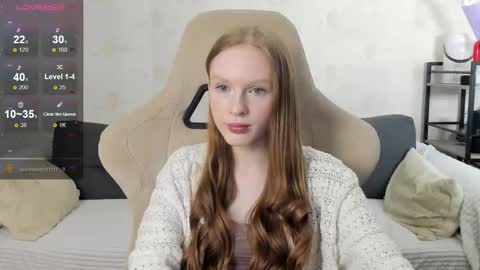 Snapshot of milymi_ chatting on October 24, 7:54 pm Milena and Jasper online show from October 24, 7:54 pm