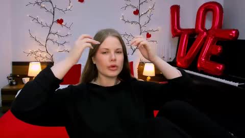 Kelly online show from February 25, 6:14 am