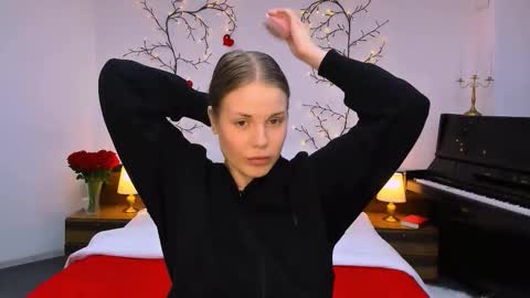 Kelly online show from October 7, 1:41 pm