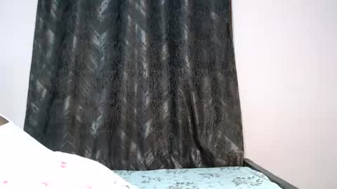 Snapshot of mimiebony chatting on July 23, 8:01 am mimiebony online show from July 23, 8:01 am
