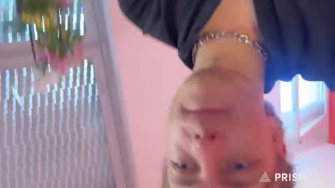 mimiro12 online show from October 13, 1:00 pm