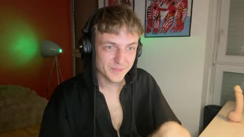 mimiro12 online show from April 18, 7:58 pm