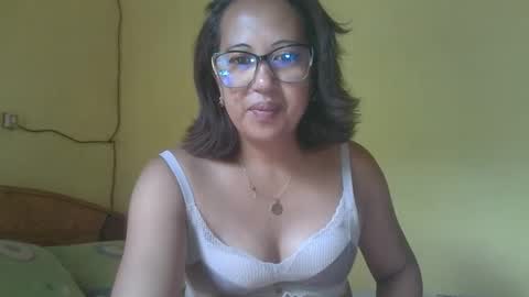 Snapshot of mimisou513 chatting on October 18, 7:09 am misou online show from October 18, 7:09 am