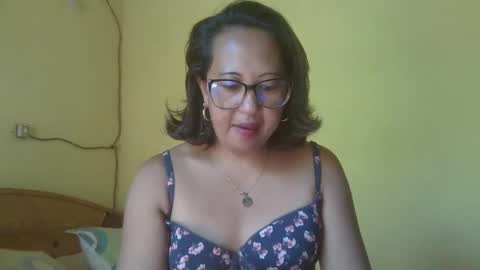 Snapshot of mimisou513 chatting on October 28, 7:01 am misou online show from October 28, 7:01 am