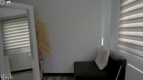 Snapshot of mimmyfit1 chatting on February 17, 7:53 pm mimmyfit1 online show from February 17, 7:53 pm