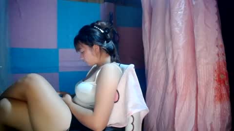 Snapshot of min_baby chatting on July 30, 2:10 am min_baby online show from July 30, 2:10 am