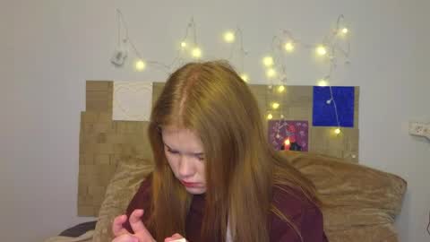 hi Im Mina  online show from May 14, 6:31 am