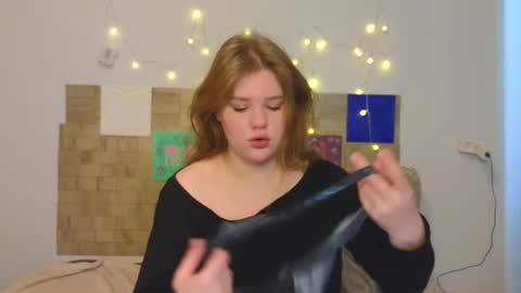 hi Im Mina  online show from May 16, 6:43 am