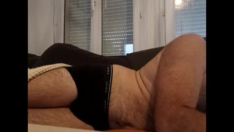 Snapshot of minalex12 chatting on October 12, 5:23 pm minalex12 online show from October 12, 5:23 pm