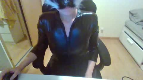 MinaMask online show from March 4, 12:16 am