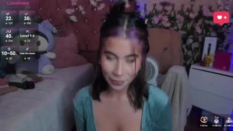 Snapshot of minami_nakamura chatting on September 21, 2:13 am minami_nakamura online show from September 21, 2:13 am