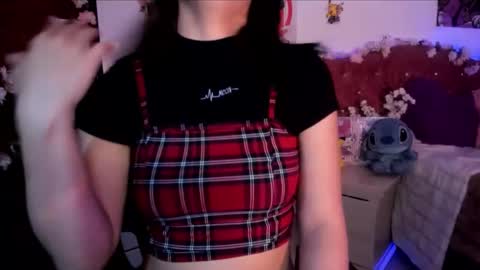 Snapshot of minami_nakamura chatting on November 2, 9:44 am minami_nakamura online show from November 2, 9:44 am