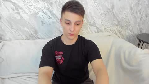 Snapshot of minato_kono chatting on February 7, 1:25 am minato_kono online show from February 7, 1:25 am