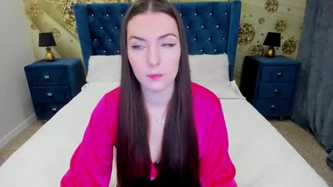 Snapshot of minchelskatrina chatting on February 13, 9:05 am minchelskatrina online show from February 13, 9:05 am