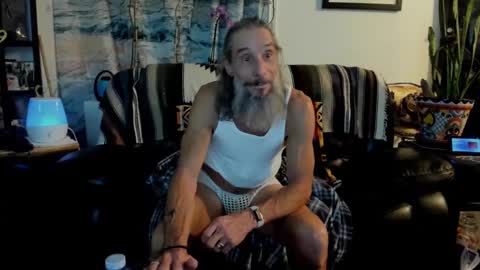 mindphuk online show from February 5, 5:09 am