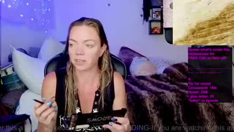 Snapshot of mindymars chatting on July 13, 7:38 pm Mindy Mars online show from July 13, 7:38 pm